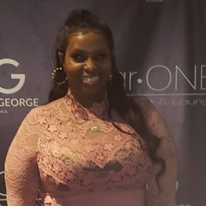 Meet your Posher, Latashia